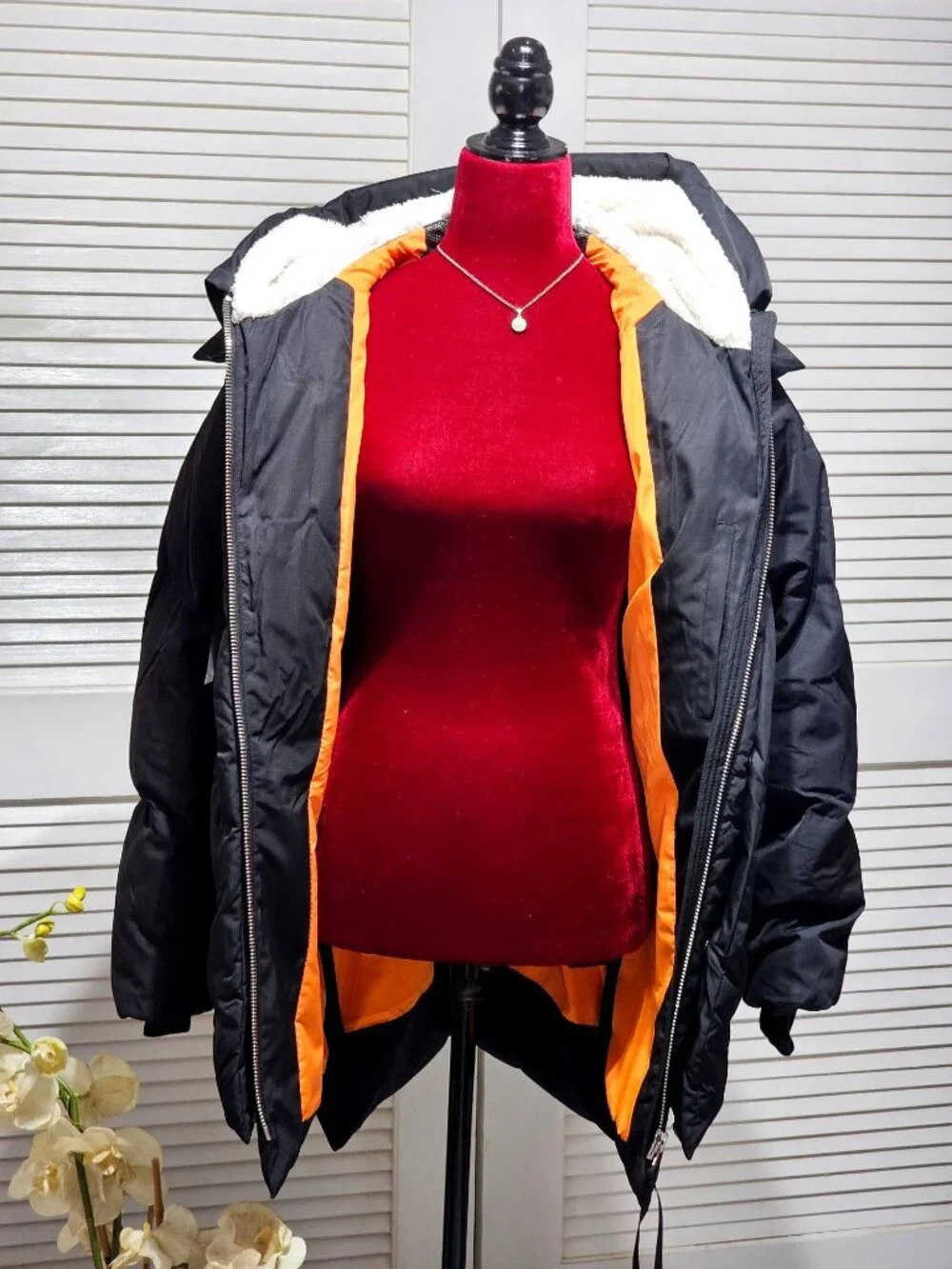 Orolay Women's Black Hooded Down Jacket With Fleece Lining Size Large 318 - Picture 14 of 16